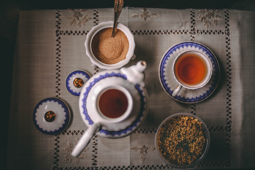 Çay ile şekerpare pastaları